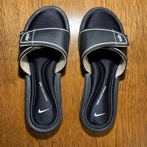 Nike Comfort Footbed Slides // Black Flip flops // Sport Sandals